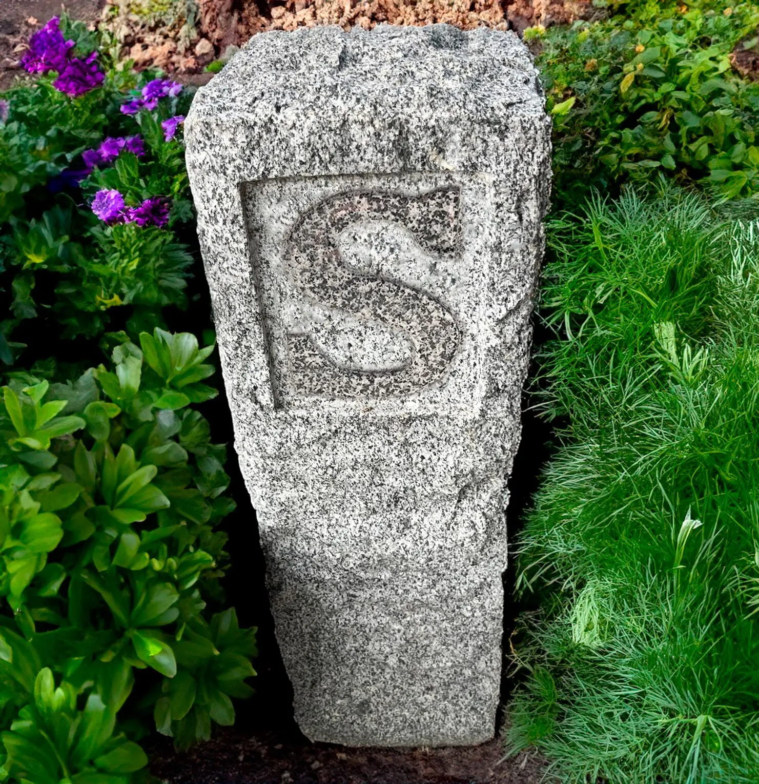 Granite Directional Post - Image 3